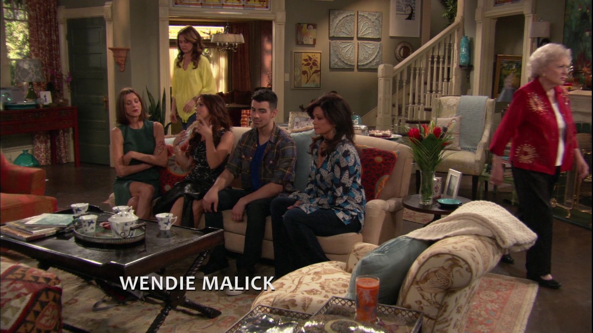 HotinCleveland-S03E09-060.jpg