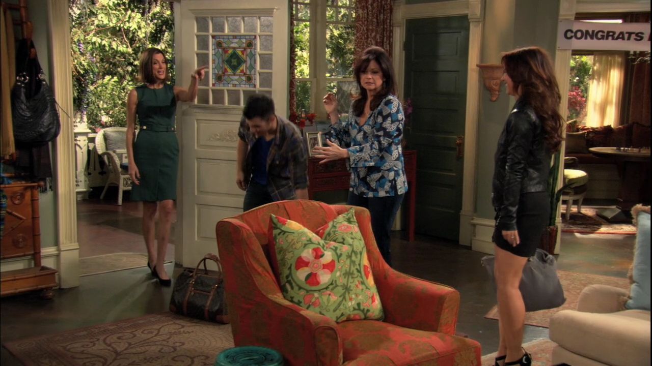 HotinCleveland-S03E09-013.jpg