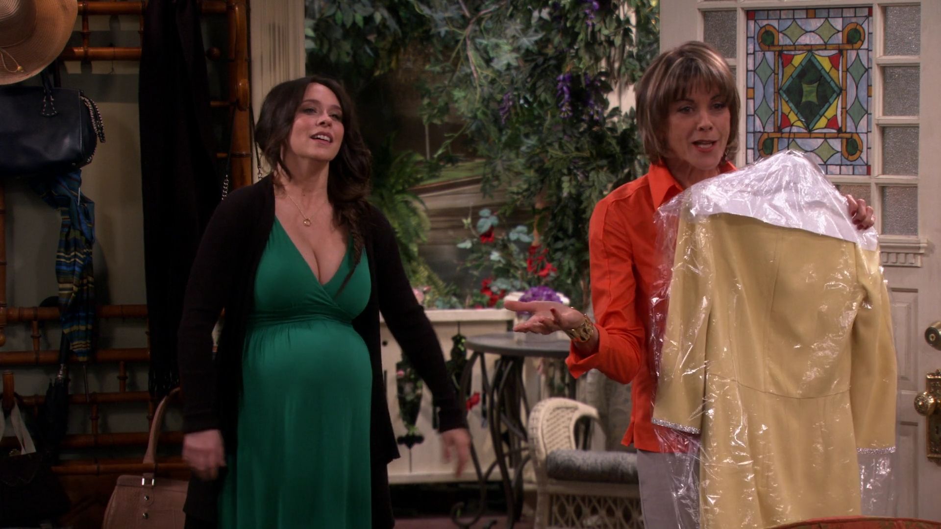 HotinCleveland-S05E05-017.jpg