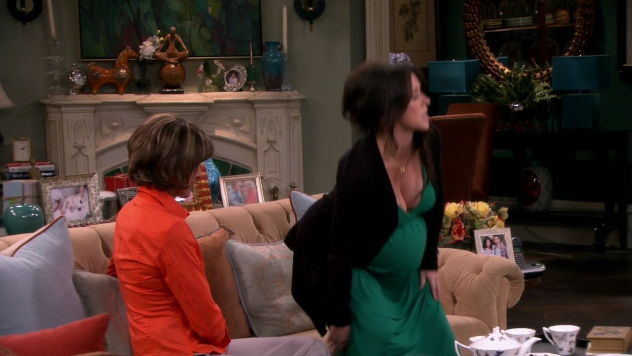 HotinCleveland-S05E05-114.jpg