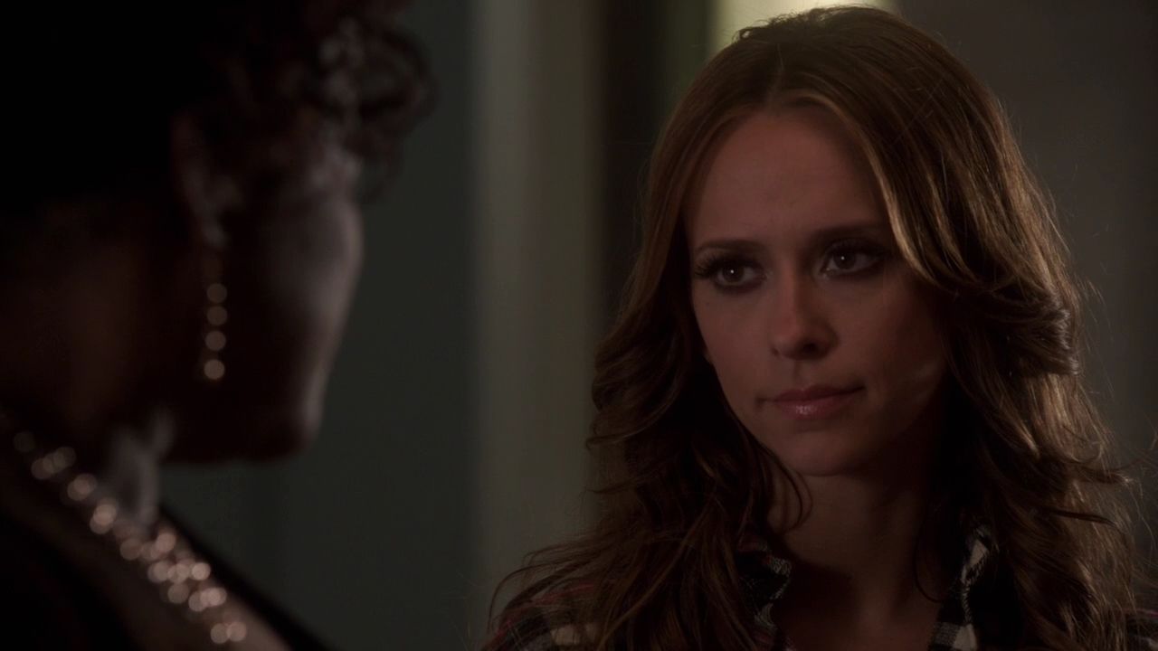 2012-TheClientList-S01E01-0286.jpg