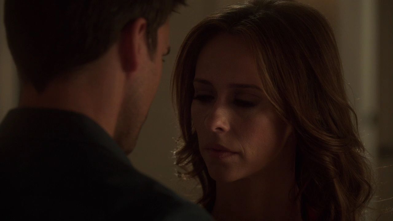 2012-TheClientList-S01E01-1070.jpg