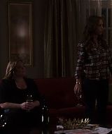 2012-TheClientList-S01E01-0348.jpg