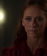 2012-TheClientList-S01E01-0438.jpg