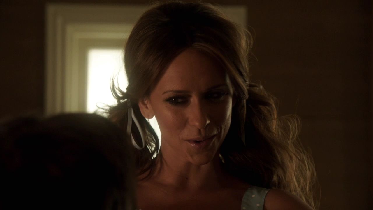 2012-TheClientList-S01E02-516.jpg