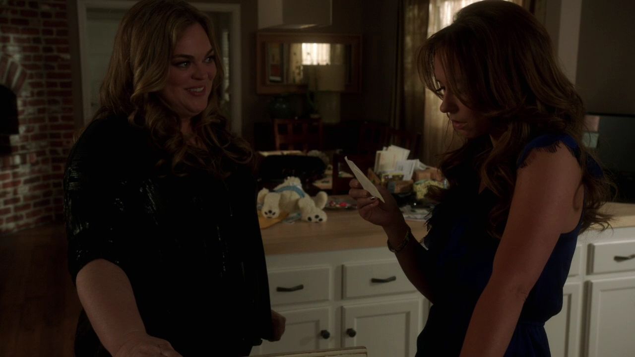 2012-TheClientList-S01E02-579.jpg