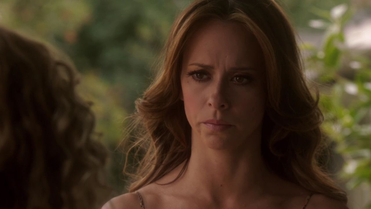 2012-TheClientList-S01E02-738.jpg