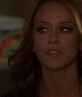 2012-TheClientList-S01E02-570.jpg