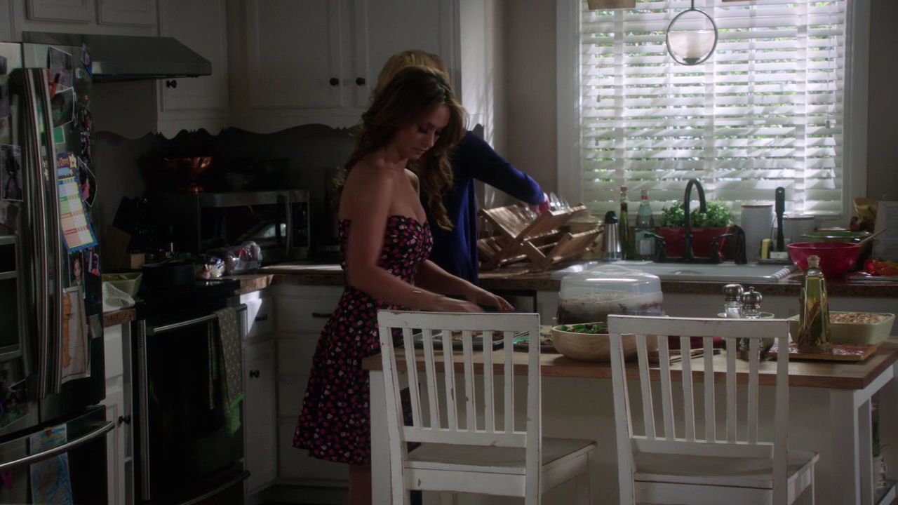 2012-TheClientList-S01E03-419.jpg