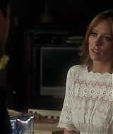 2012-TheClientList-S01E04-374.jpg