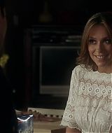 2012-TheClientList-S01E04-377.jpg