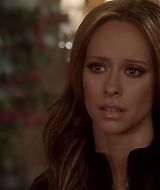 2012-TheClientList-S01E07-530.jpg