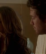 2012-TheClientList-S01E08-411.jpg