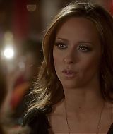 2012-TheClientList-S01E08-700.jpg