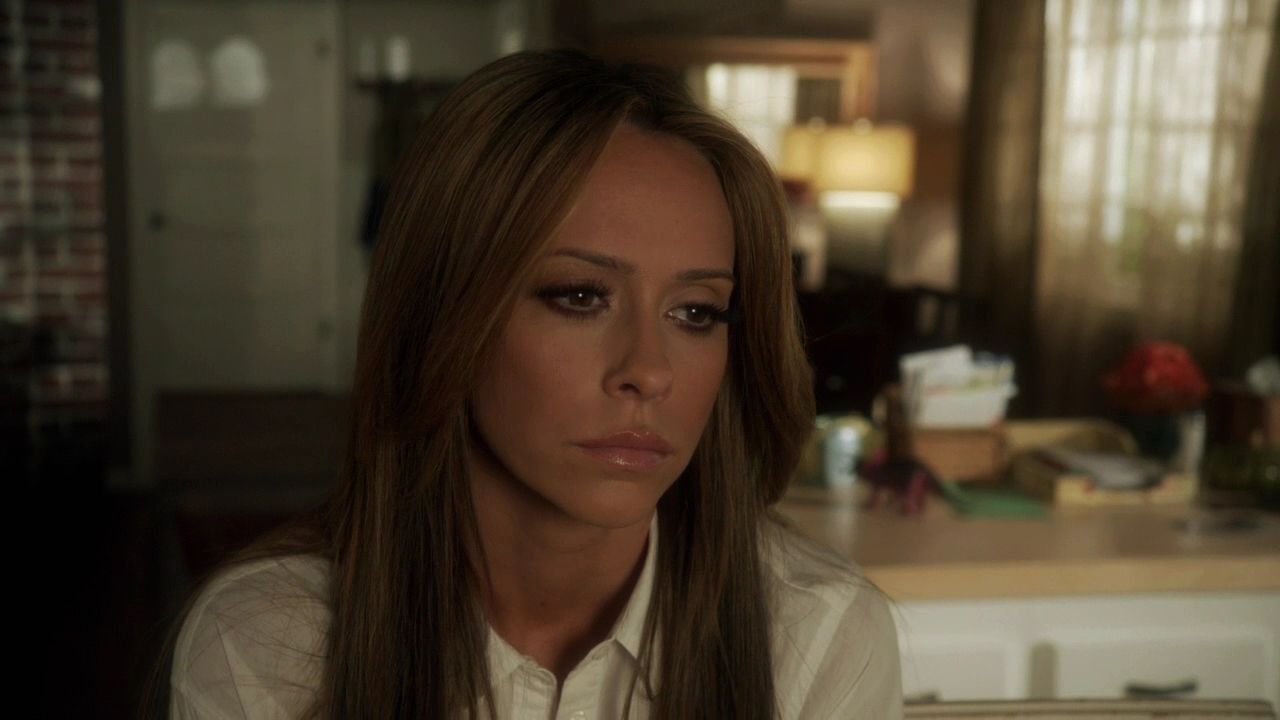 2012-TheClientList-S01E10-101.jpg