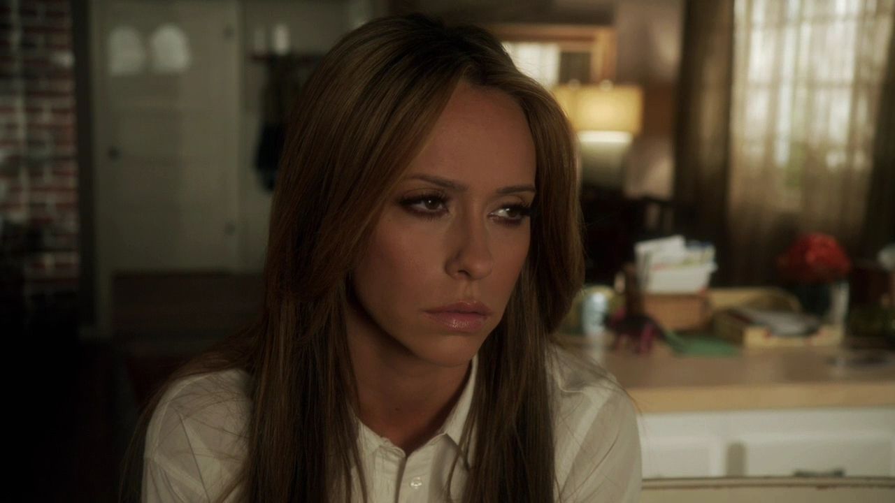 2012-TheClientList-S01E10-103.jpg