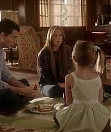 2012-TheClientList-S01E10-458.jpg