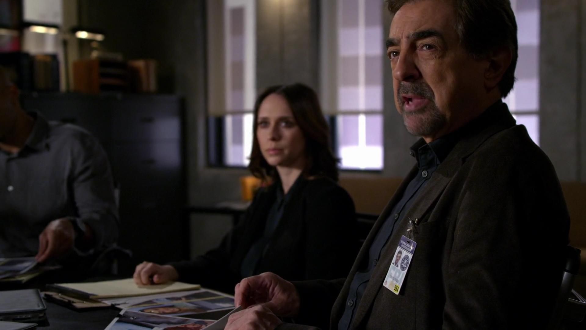 CriminalMinds-S10E15_038.jpg