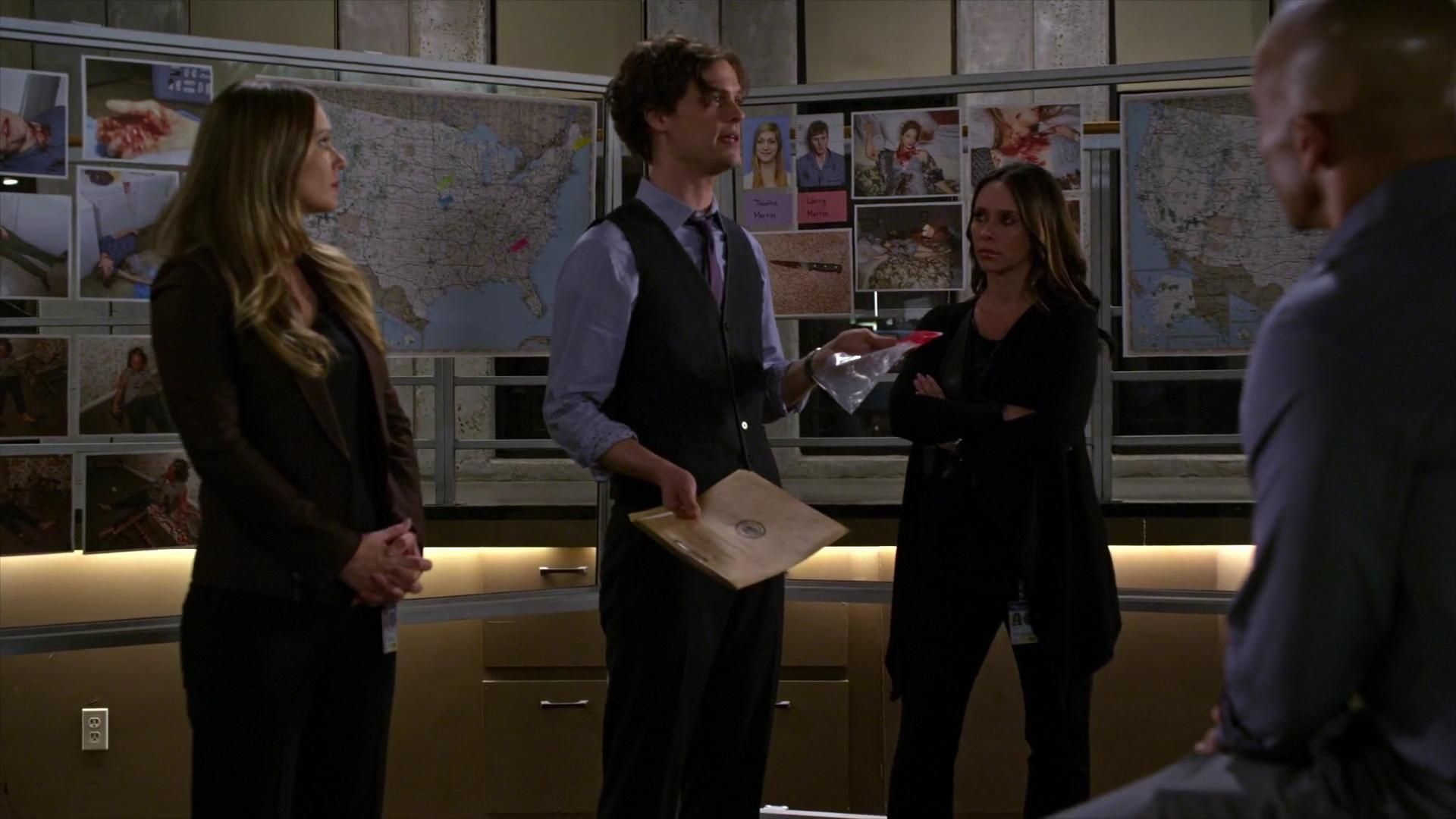 CriminalMinds-S10E21_028.jpg