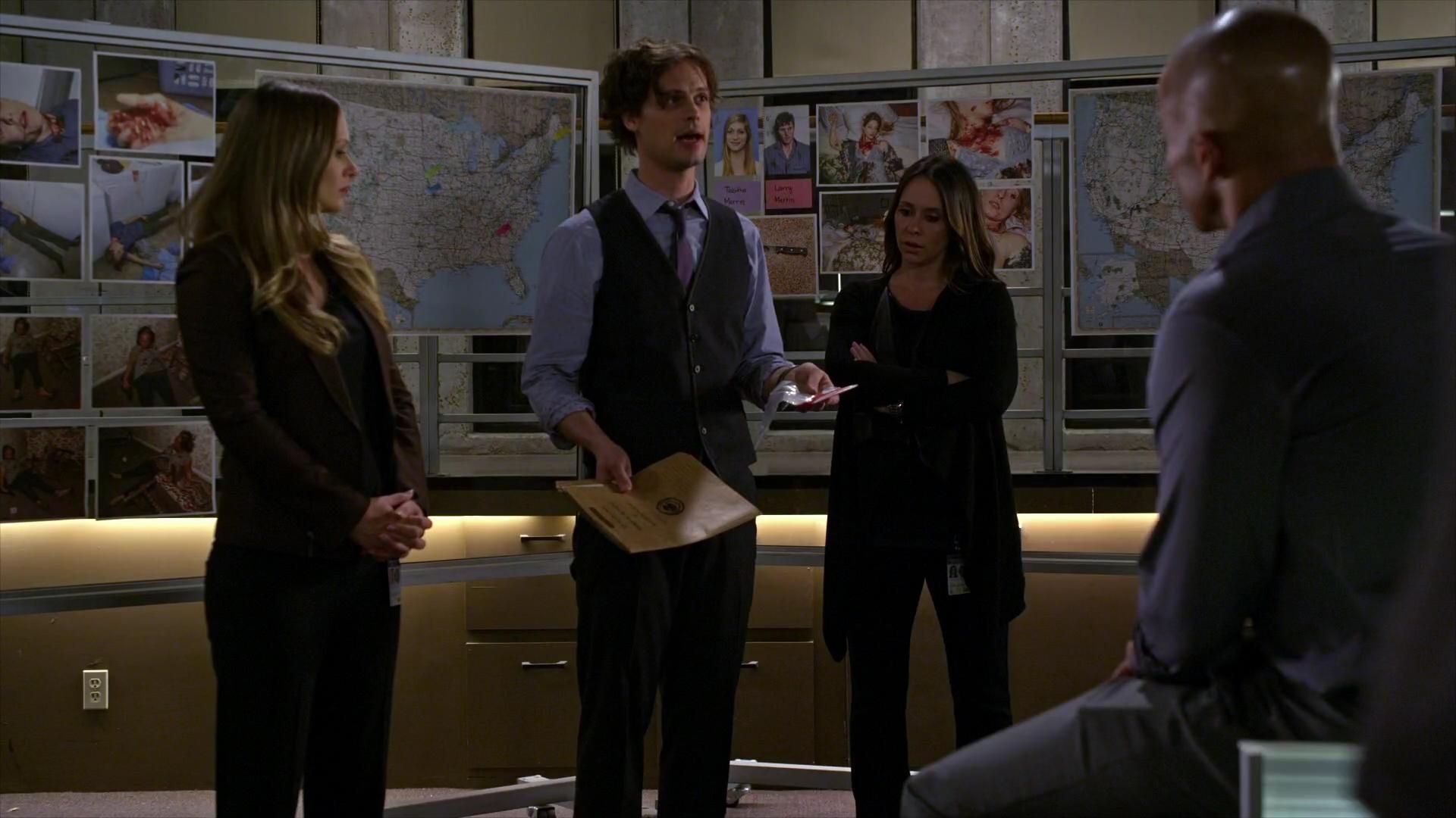 CriminalMinds-S10E21_031.jpg