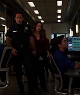 9-1-1-S02E03-122.jpg