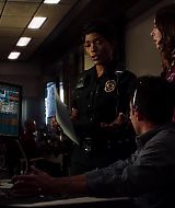 9-1-1-S02E07-033.jpg