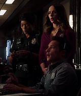 9-1-1-S02E07-043.jpg