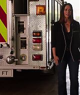 9-1-1-S02E18-077.jpg