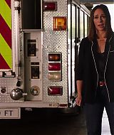 9-1-1-S02E18-081.jpg