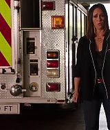 9-1-1-S02E18-082.jpg