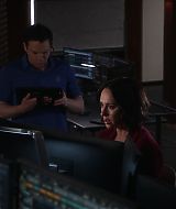 9-1-1-S07E07-079.jpg