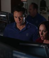 9-1-1-S07E07-081.jpg