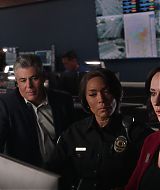 9-1-1-S07E07-367.jpg