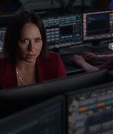 9-1-1-S07E10-004.jpg