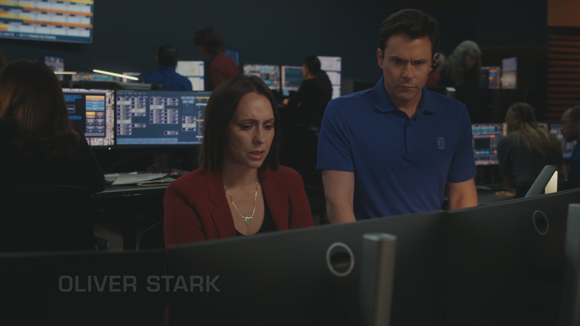 9-1-1-S08E03-027.jpg