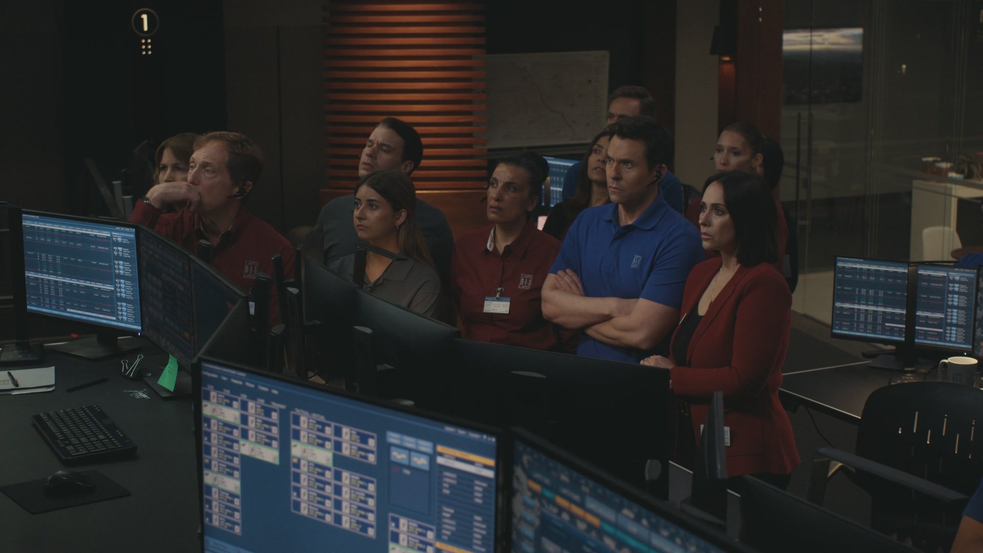 9-1-1-S08E03-064.jpg