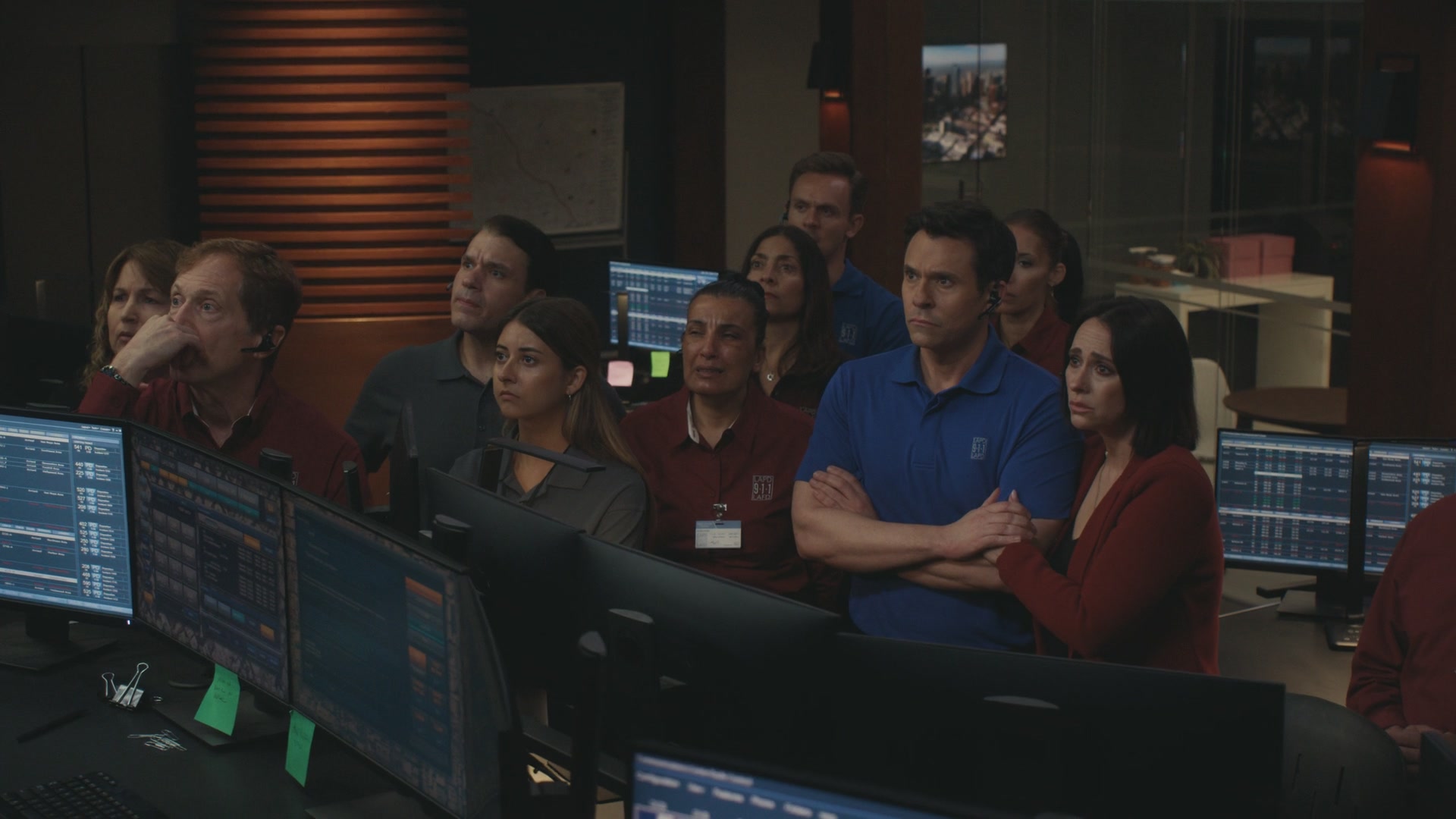 9-1-1-S08E03-080.jpg