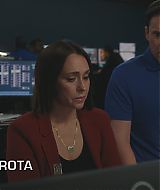 9-1-1-S08E03-048.jpg