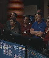 9-1-1-S08E03-064.jpg