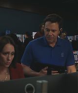 9-1-1-S08E03-089.jpg