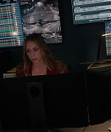9-1-1-S08E13-010.jpg