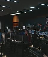 9-1-1-S08E14-043.jpg