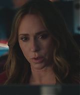 9-1-1-S08E14-048.jpg