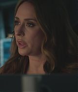 9-1-1-S08E14-050.jpg