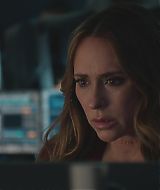 9-1-1-S08E14-059.jpg
