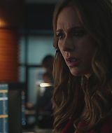 9-1-1-S08E14-062.jpg