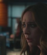 9-1-1-S08E14-084.jpg
