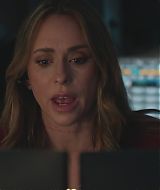 9-1-1-S08E14-086.jpg