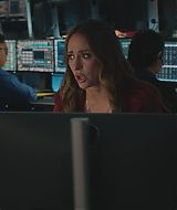 9-1-1-S08E14-089.jpg