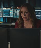 9-1-1-S08E14-090.jpg
